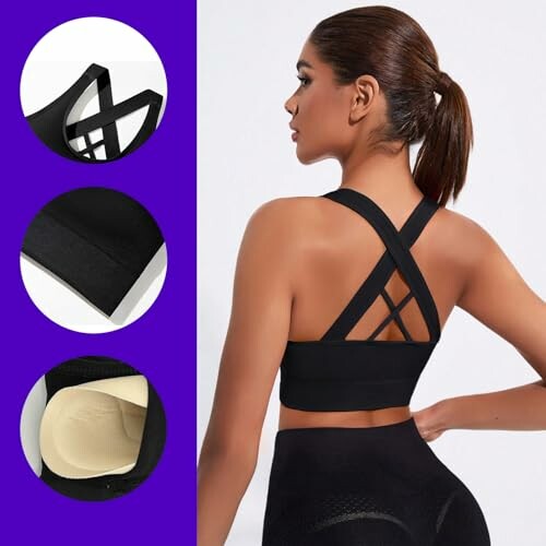Mujer con sujetador deportivo negro de espalda cruzada y detalles de diseño.