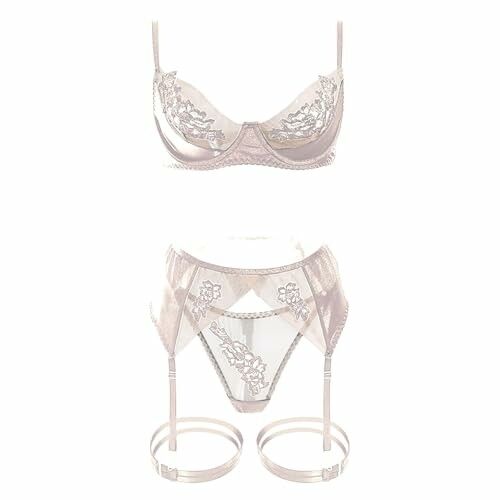 Conjunto de lencería de encaje en color claro.